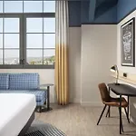 Hyatt Place Hotel 4*