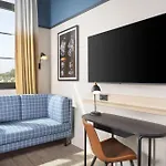 Hyatt Place Hotel 4*
