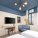 Hyatt Place 酒店 4*