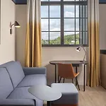 Hyatt Place 4*