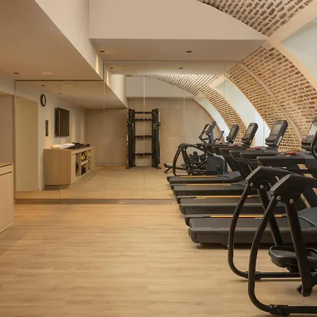 Отель Hyatt Place - Centre